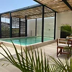 Bohemian La Veleta 3 Bdr W Rooftop Pool