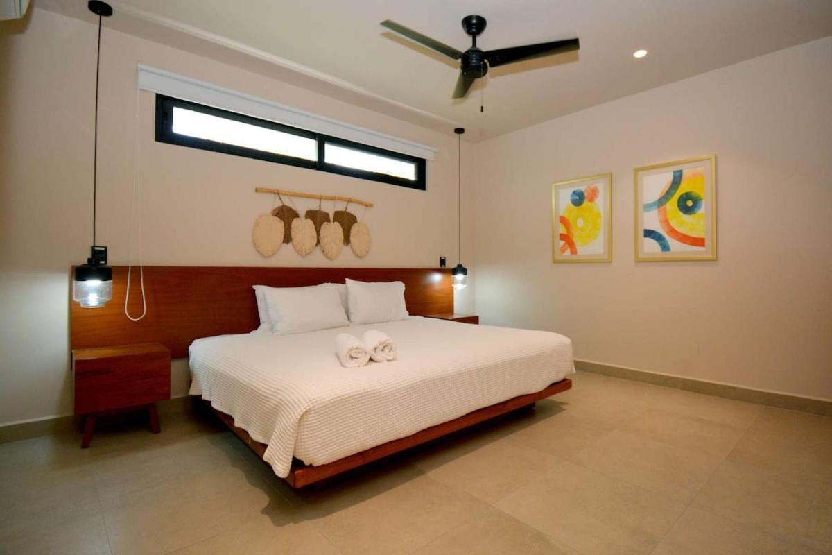 Bohemian La Veleta 3 Bdr W Rooftop Pool Apartment